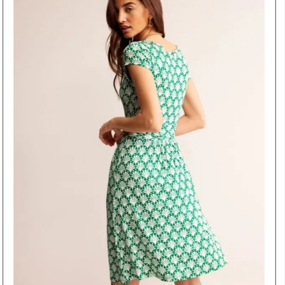 BODEN Cotton Knit Green Floral Pull On Dress | 6 - Picture 2 of 8